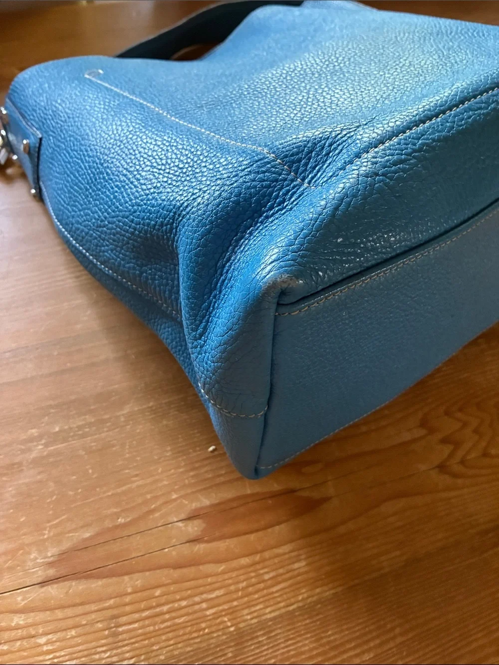 Fantastic Vintage Dooney Cerulean Blue Italian Leather Roomy Shoulder Hobo Bag